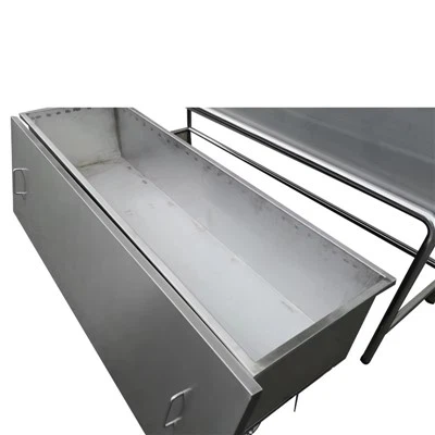 تخزين الجثث في المشرحة